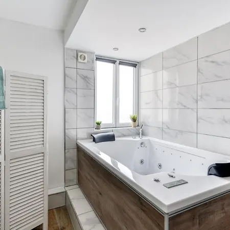 Les Bulles Occitanes - A Pied Апартаменты