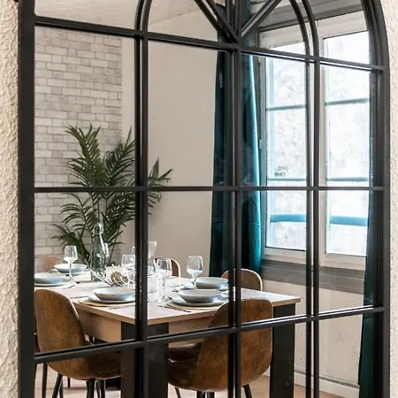 Les Bulles Occitanes - A Pied Апартаменты *